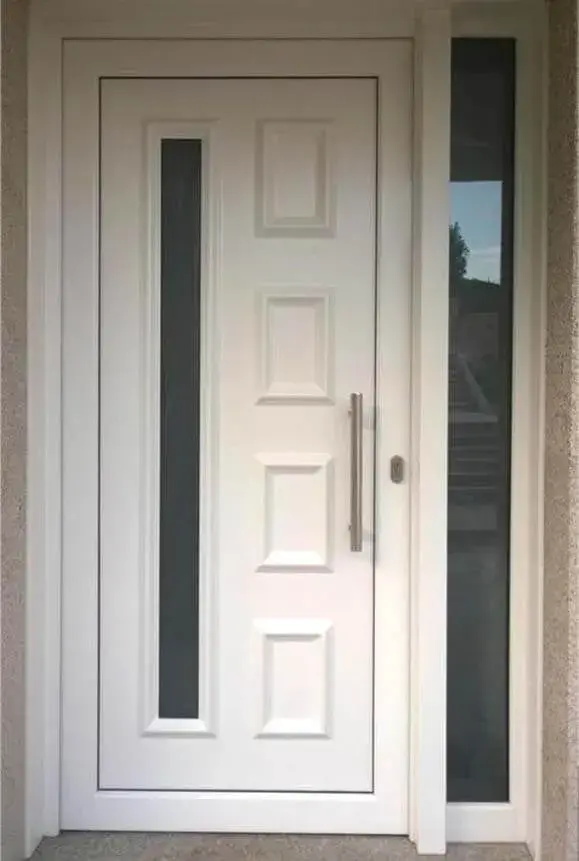 PVC Ulazna vrata – realizovan rad, PVC vrata, PVC i ALU stolarija Plastmont Novi Sad
