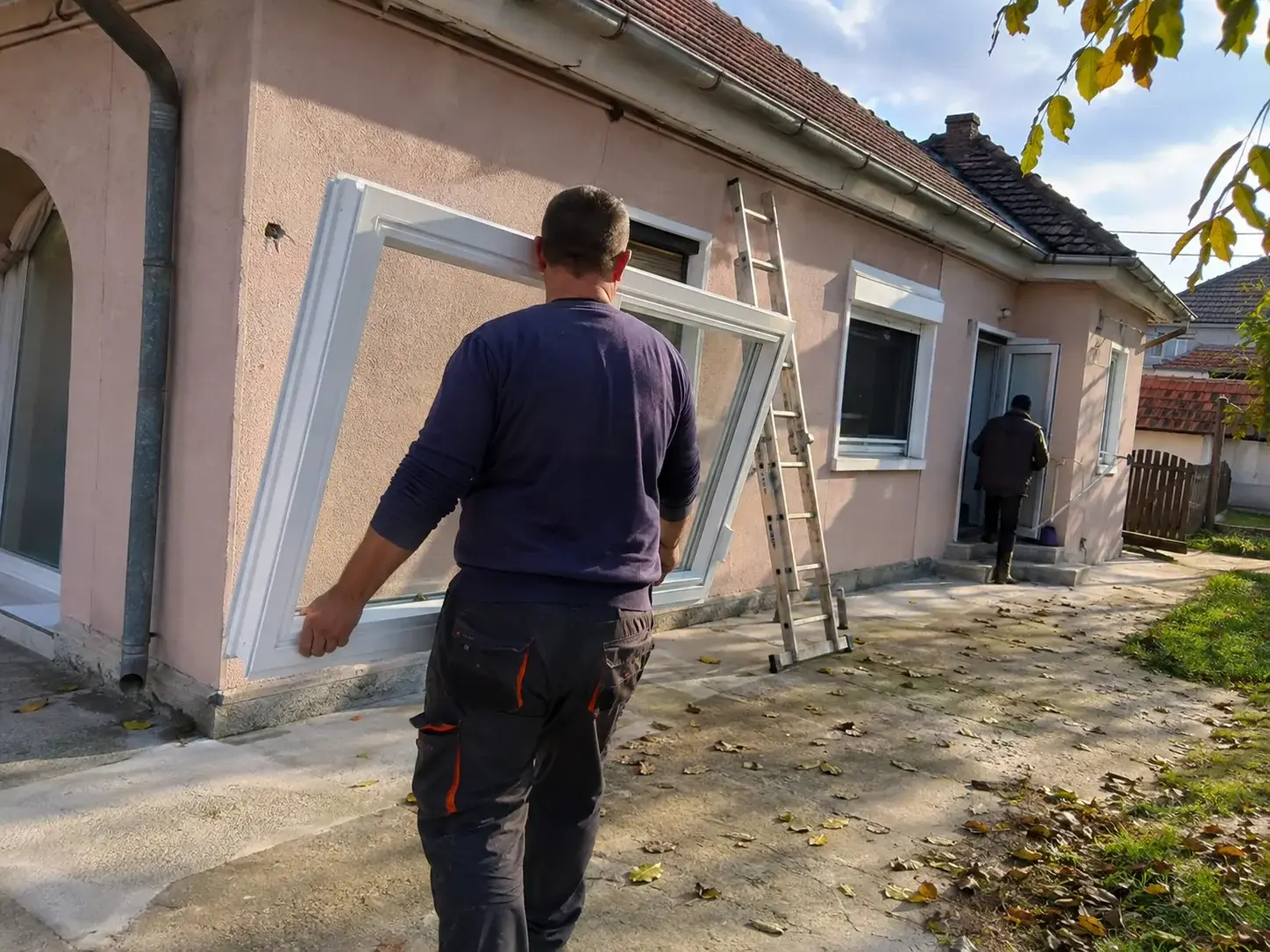 Ugradnja novih PVC prozora na kući početkom jeseni