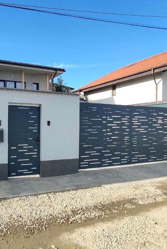 Antracit alu kapija sa nepravilnim lamelama